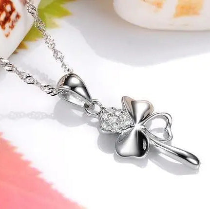 Elegante Kleeblatt-Kristall-Halskette für Damen – 925 Sterling Silber Choker mit Funkelndem Anhänger für Hochzeit, Party, Jahrestag & Besondere Anlässe