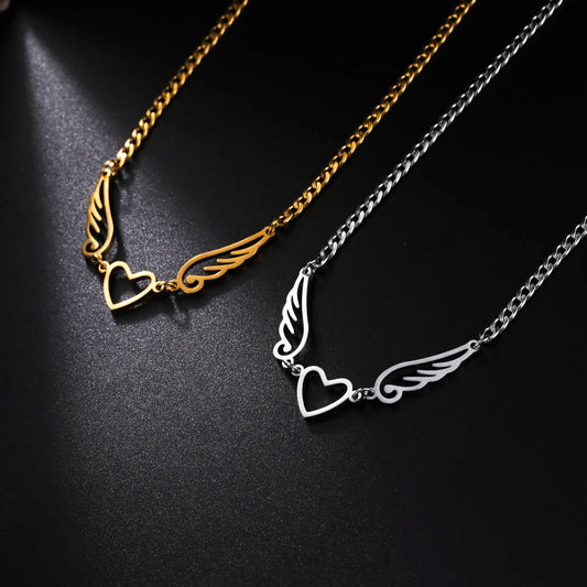 Edelstahl-Halskette mit Hohlem Herz & Engelsflügeln – Eleganter Halsnaher Schmuck für Damen