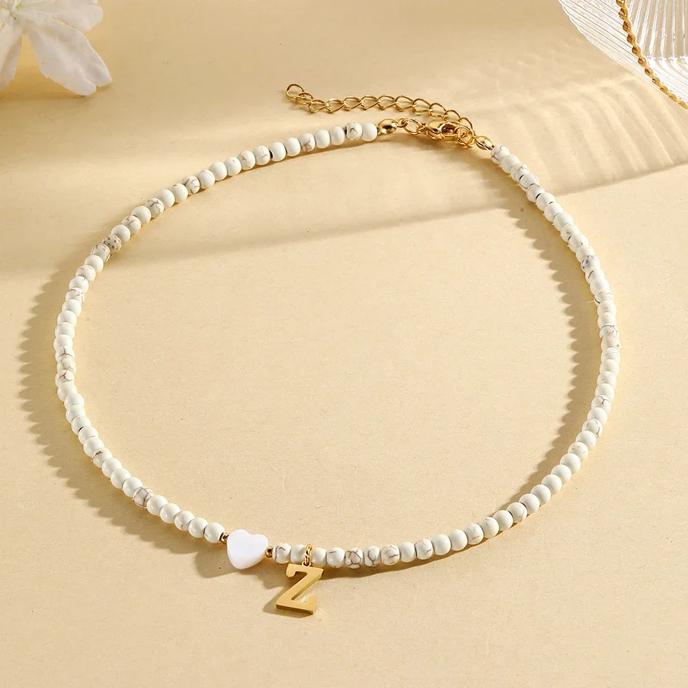 Boho Herz-Muschel Initialen-Halskette für Damen – Edelstahl Perlen-Choker