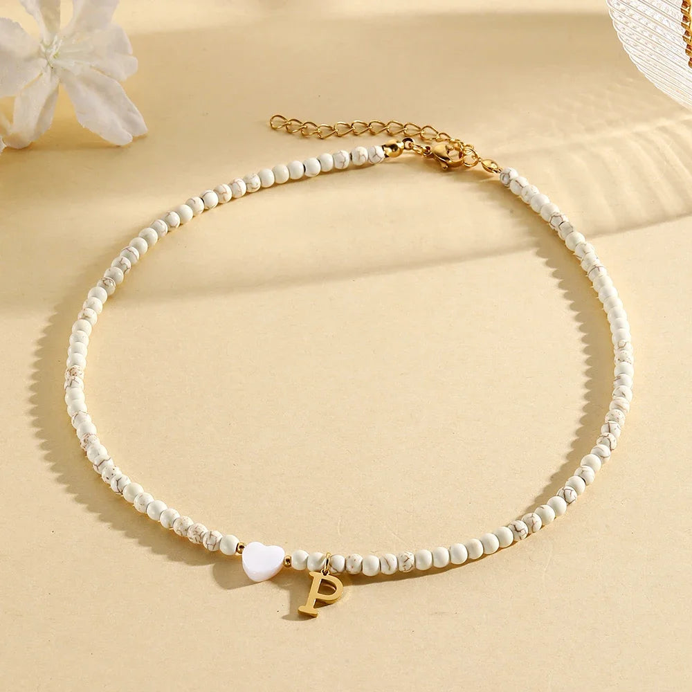 Boho Herz-Muschel Initialen-Halskette für Damen – Edelstahl Perlen-Choker