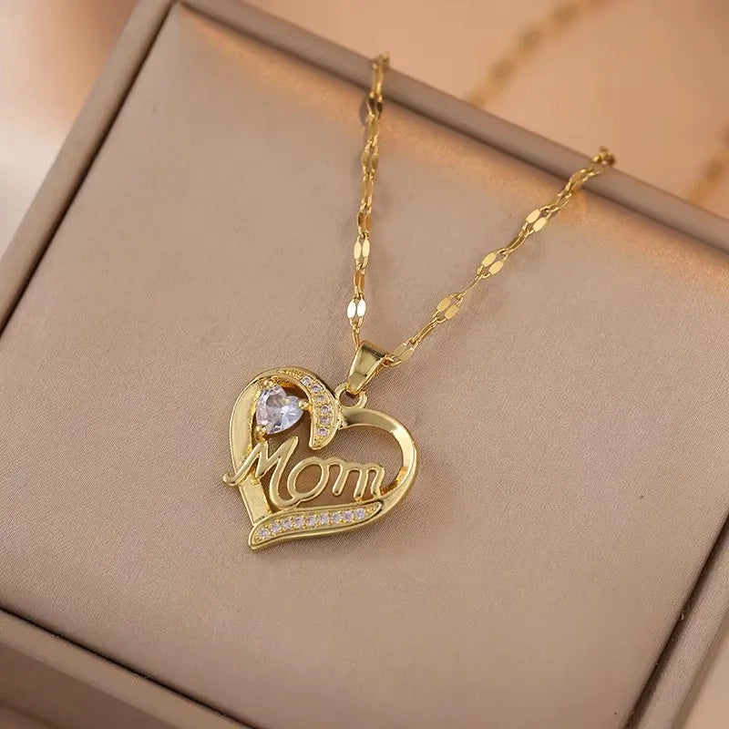 Mehrfarbige Kristall-Herz MAMA Halskette für Damen – Edelstahl Mama-Schriftzug & Schmetterling-Anhänger, Muttertagsgeschenk