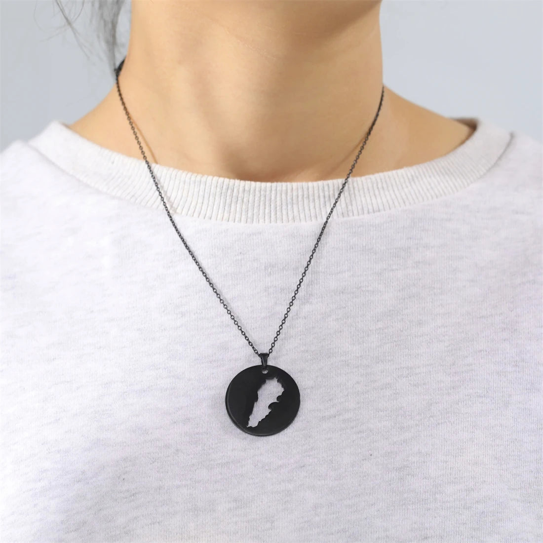 Klassische Libanon Landkarten-Flaggen-Halskette – Edelstahl Libanesischer Länder-Anhänger, Heimat- & Kulturschmuck für Damen & Herren