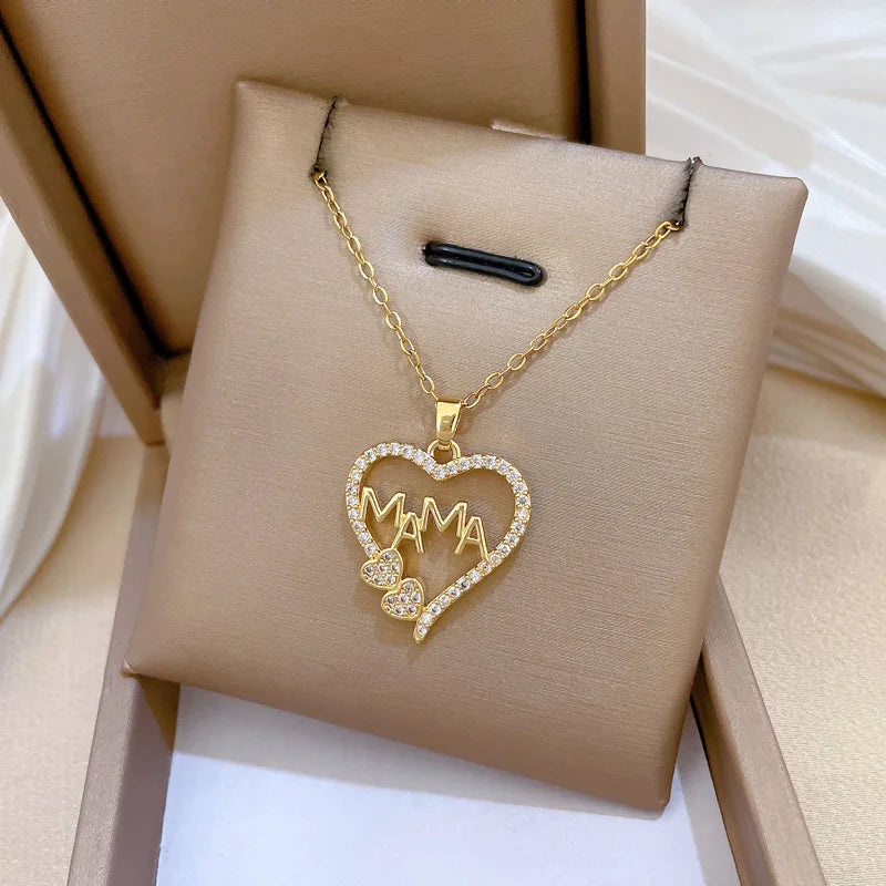Mehrfarbige Kristall-Herz MAMA Halskette für Damen – Edelstahl Mama-Schriftzug & Schmetterling-Anhänger, Muttertagsgeschenk