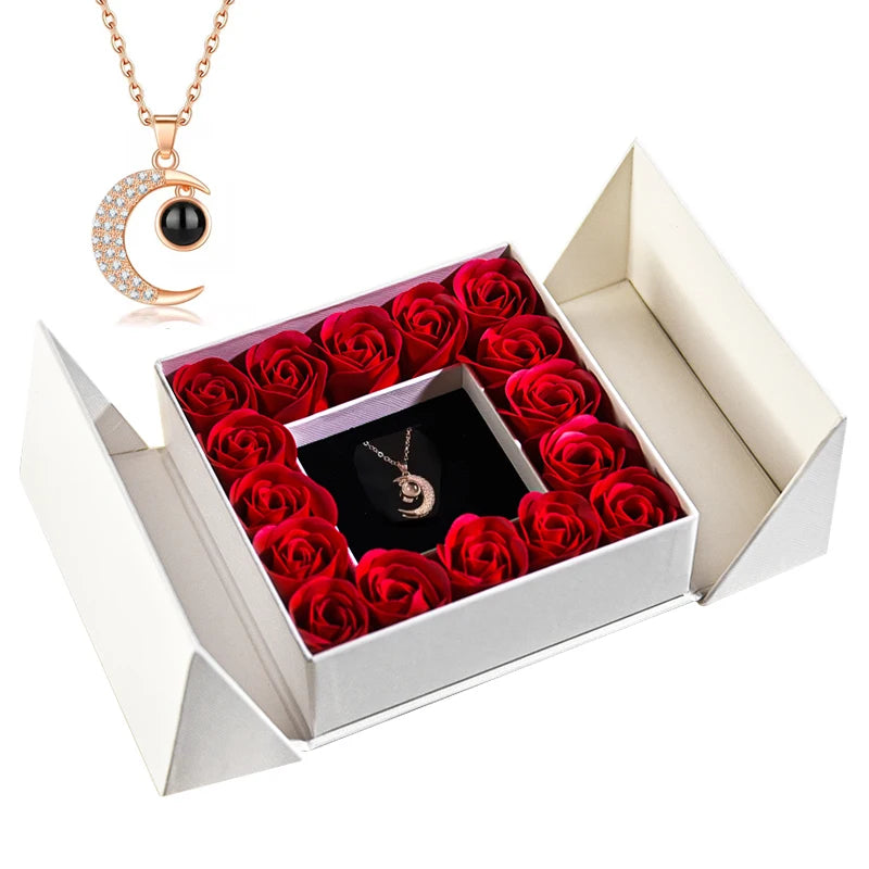 Geschenkbox mit Ewiger Rose, Anhänger-Halskette & Rosenseife – Elegantes Schmuckgeschenk für Damen
