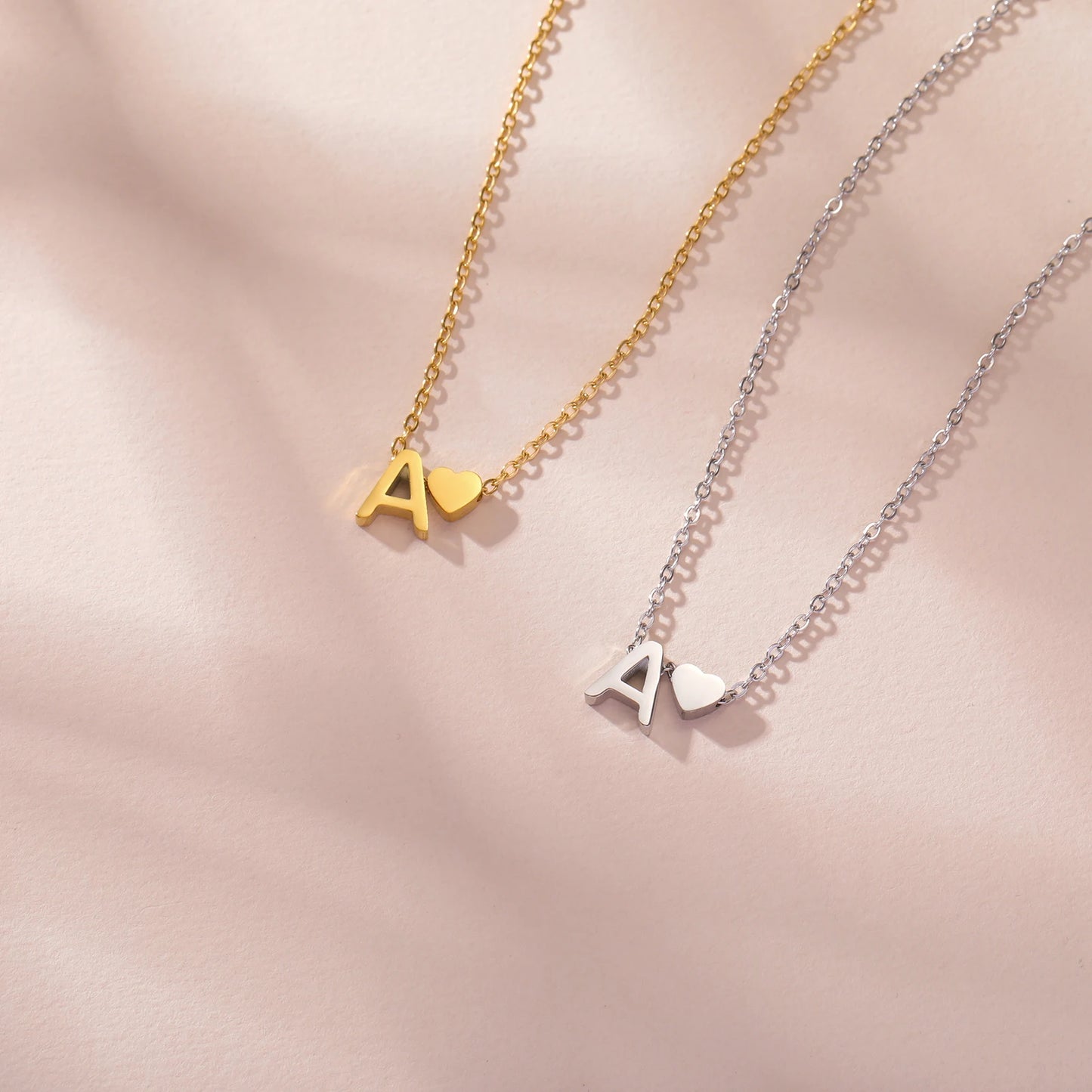 Buchstaben-Initialen Herz-Halskette – Edelstahl A-Z Buchstaben-Schmuck