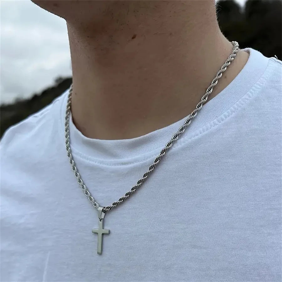 Minimalistische Kreuz-Halskette für Damen & Herren – Goldfarbener Edelstahl Choker