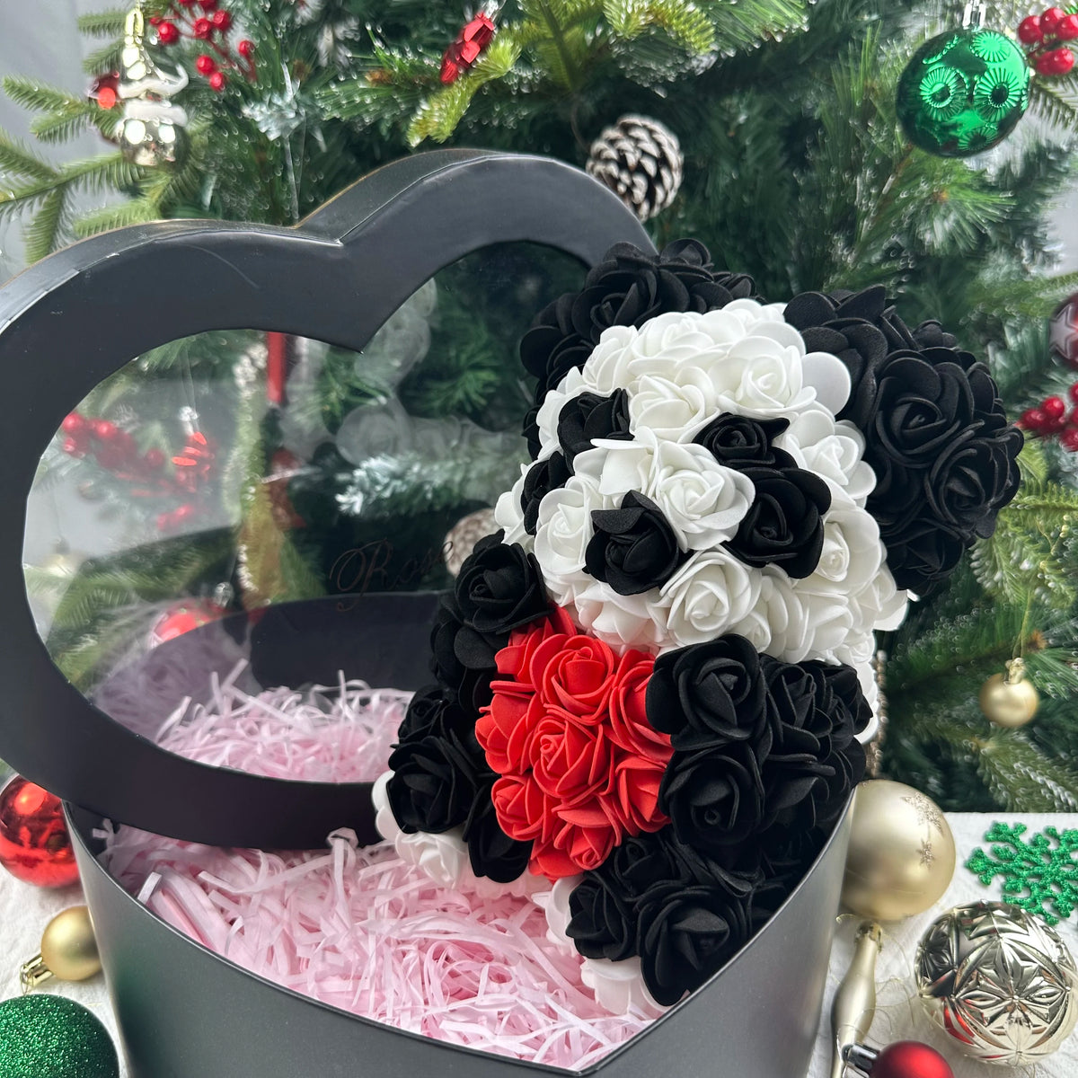25cm Rosen-Teddybär mit Geschenkbox – Romantischer Kunstrosen-Bär zum Valentinstag oder besonderem Anlass