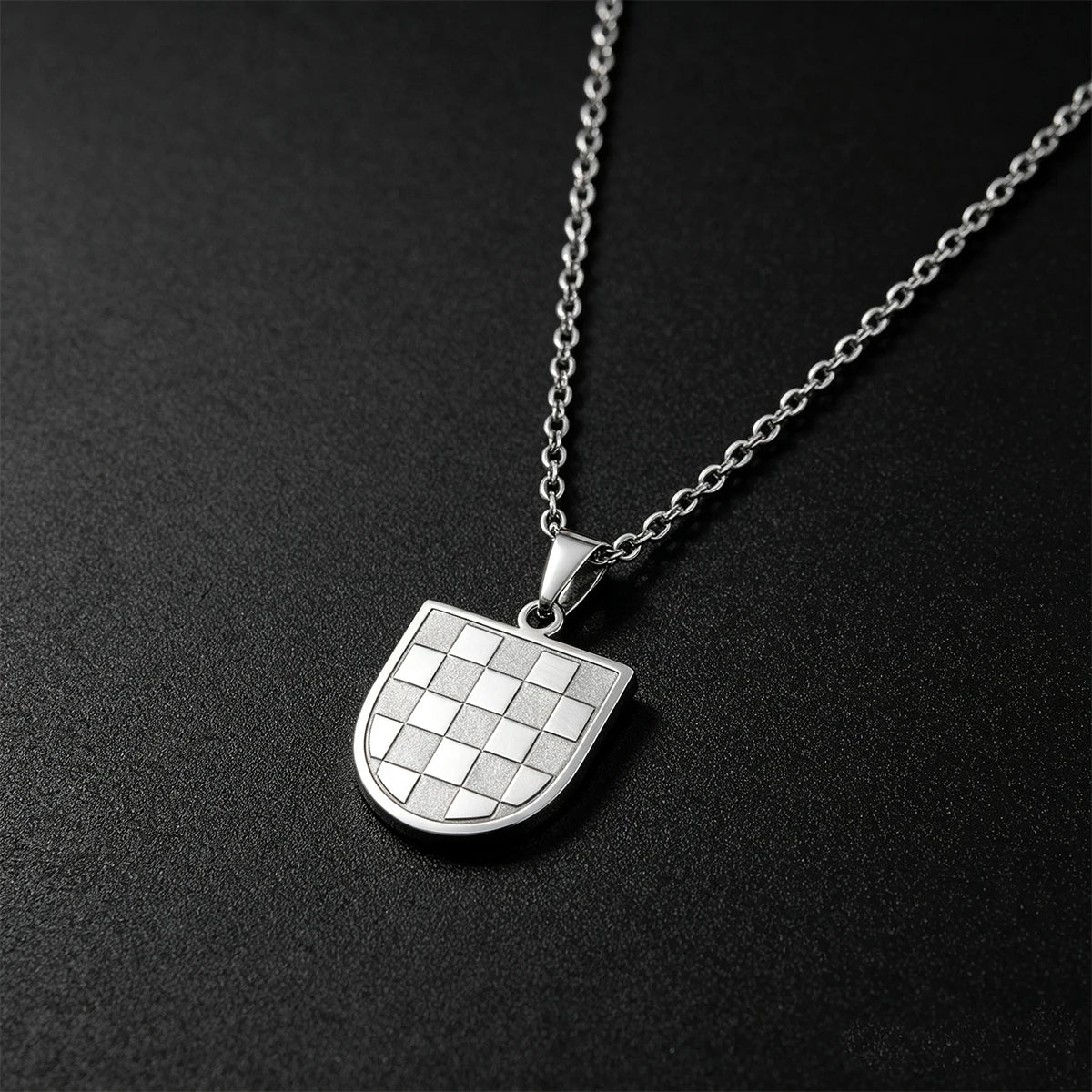 Kroatien-Wappen-Halskette – Geometrischer Metallanhänger für Damen & Herren