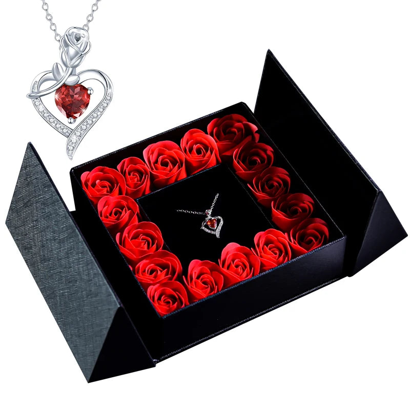 Geschenkbox mit Ewiger Rose, Anhänger-Halskette & Rosenseife – Elegantes Schmuckgeschenk für Damen