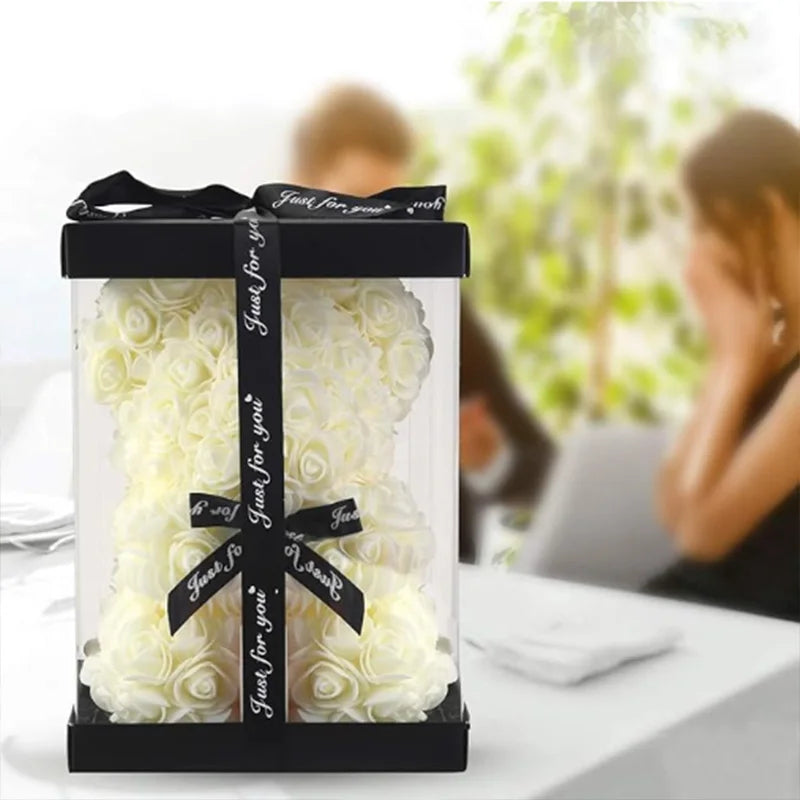 25cm Rosen-Teddybär mit Geschenkbox – Romantischer Kunstrosen-Bär zum Valentinstag oder besonderem Anlass