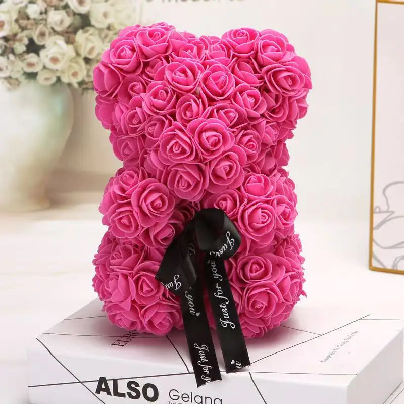 25cm Rosen-Teddybär mit Geschenkbox – Romantischer Kunstrosen-Bär zum Valentinstag oder besonderem Anlass