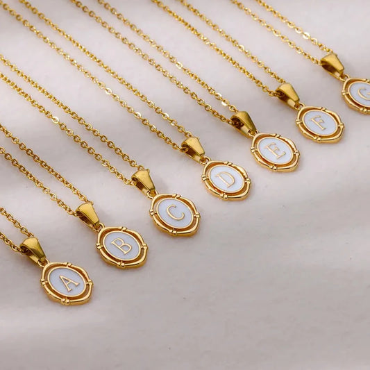 Goldfarbene A-Z Initialen-Emaille-Halskette für Damen – Edelstahl-Buchstabenanhänger mit Kette, Personalisierter Modeschmuck & Geschenk