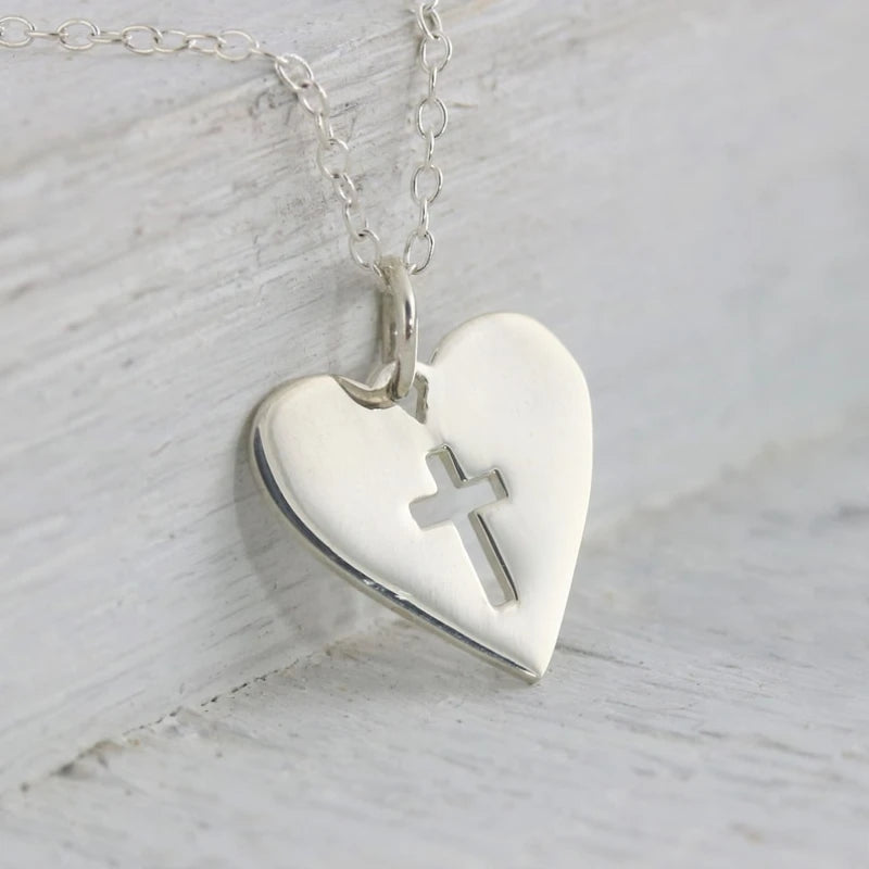 Edelstahl Herz- & Kreuz-Halskette für Damen – Modische Kurze & Lange Layering-Kette mit Anhänger, Eleganter Schmuck für Mädchen