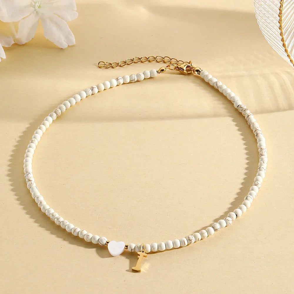 Boho Herz-Muschel Initialen-Halskette für Damen – Edelstahl Perlen-Choker