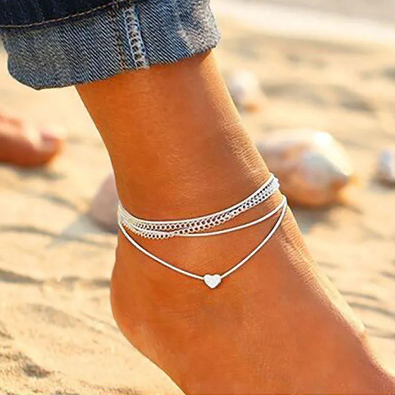 Silberfarbenes Fußkettchen mit Schmetterling, Herz, Unendlichkeitszeichen & Kreuz – Eleganter Sommerschmuck für Damen