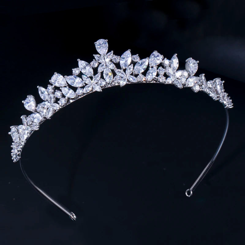 Elegantes Funkelndes Braut-Diadem mit Zirkonia – Kronen-Haarschmuck für Hochzeit, Braut & Brautjungfern