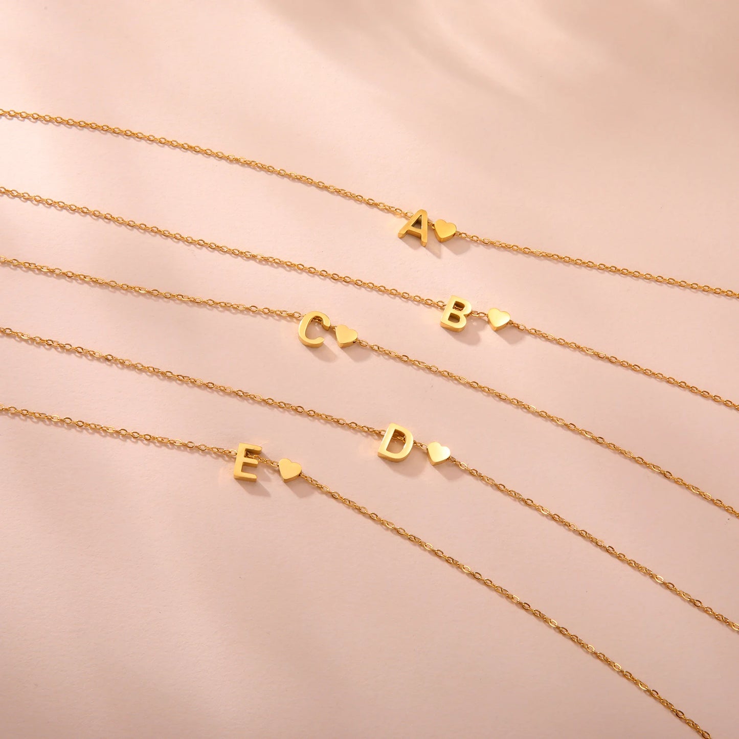 Buchstaben-Initialen Herz-Halskette – Edelstahl A-Z Buchstaben-Schmuck