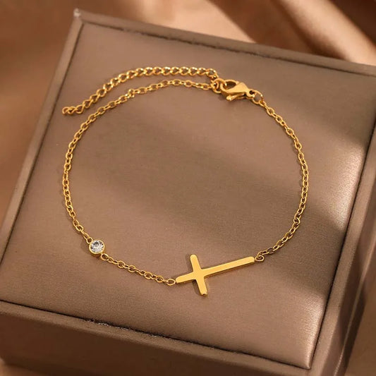 Goldfarbenes Edelstahl-Kreuzarmband mit Zirkonia – Eleganter Damen-Schmuck für Hochzeit & Geschenk