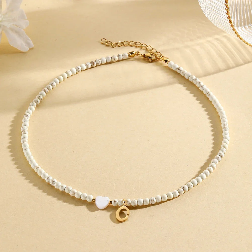 Boho Herz-Muschel Initialen-Halskette für Damen – Edelstahl Perlen-Choker