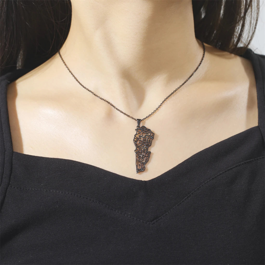 Klassische Libanon Landkarten-Flaggen-Halskette – Edelstahl Libanesischer Länder-Anhänger, Heimat- & Kulturschmuck für Damen & Herren