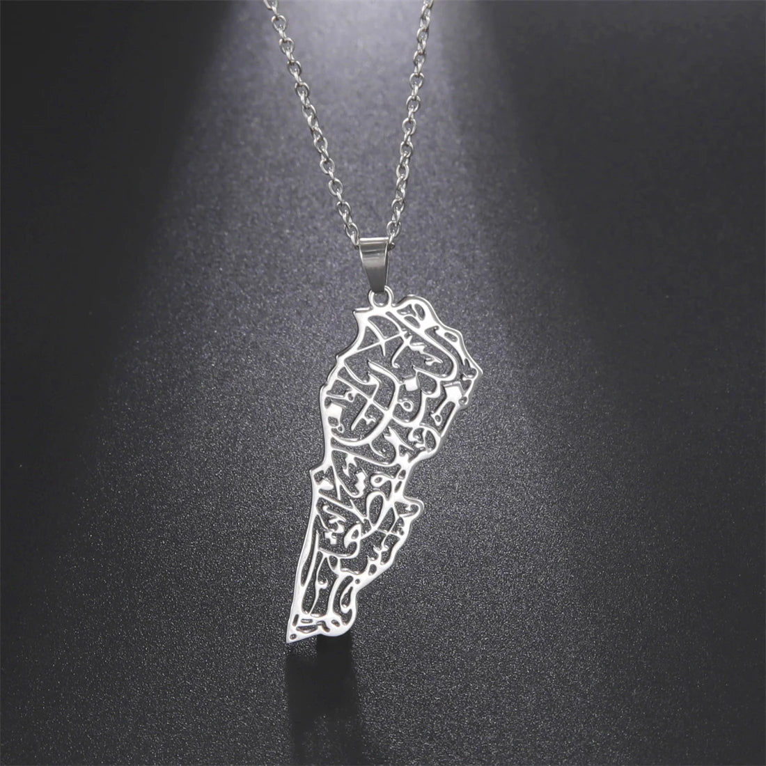 Klassische Libanon Landkarten-Flaggen-Halskette – Edelstahl Libanesischer Länder-Anhänger, Heimat- & Kulturschmuck für Damen & Herren