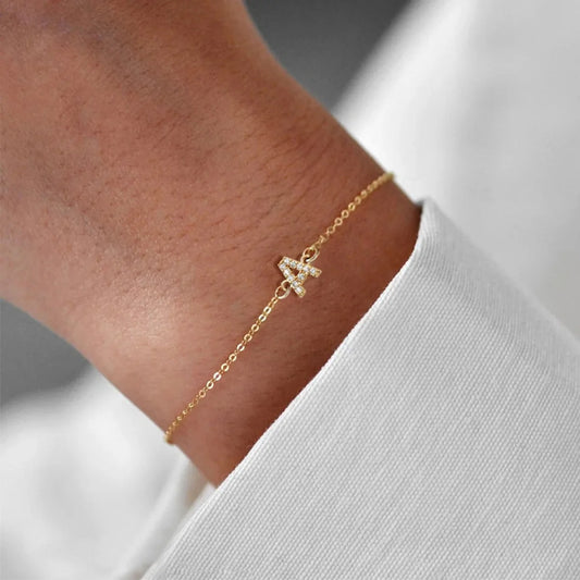 A–Z Initialen-Armband für Damen – Filigranes Goldfarbenes Wasserfestes Personalisiertes Armband