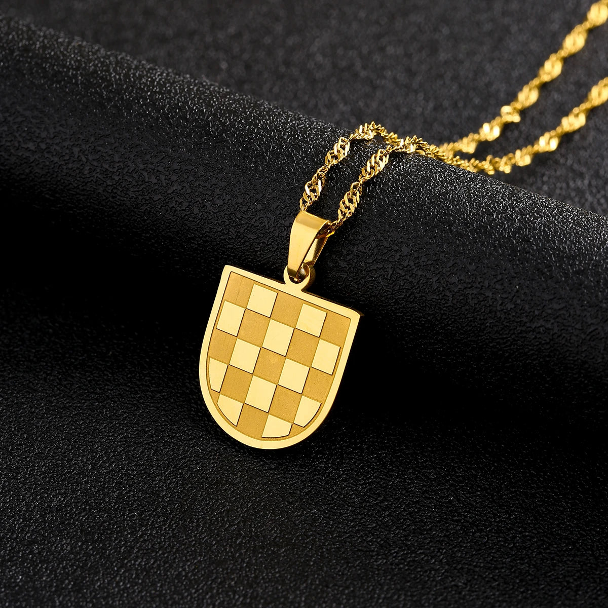 Kroatien-Wappen-Halskette – Geometrischer Metallanhänger für Damen & Herren